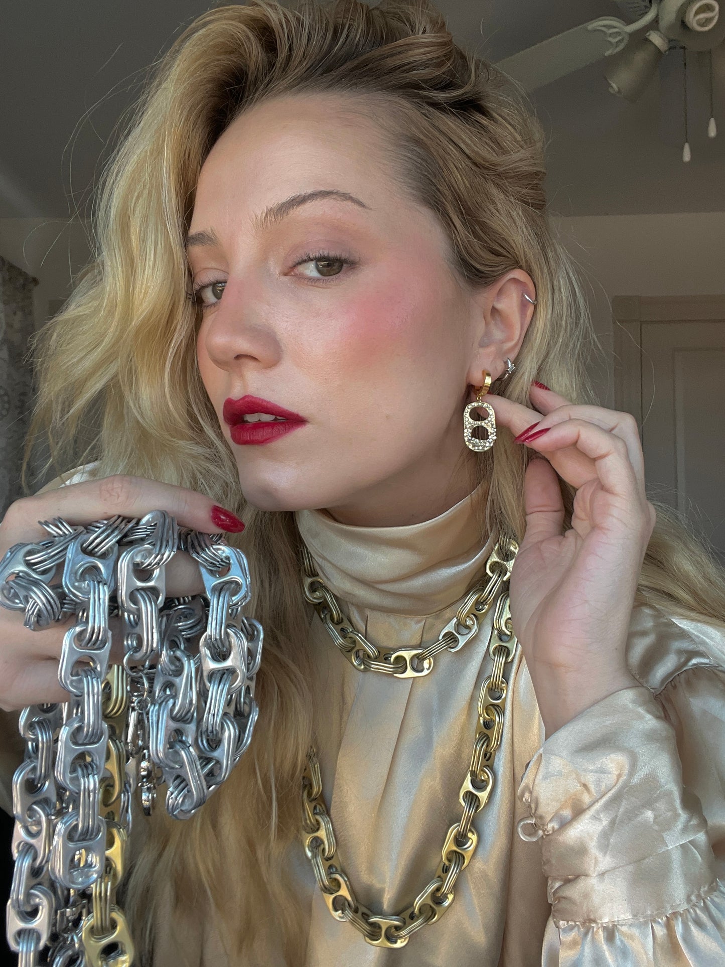 BLINGED TAB EARRINGS GOLD