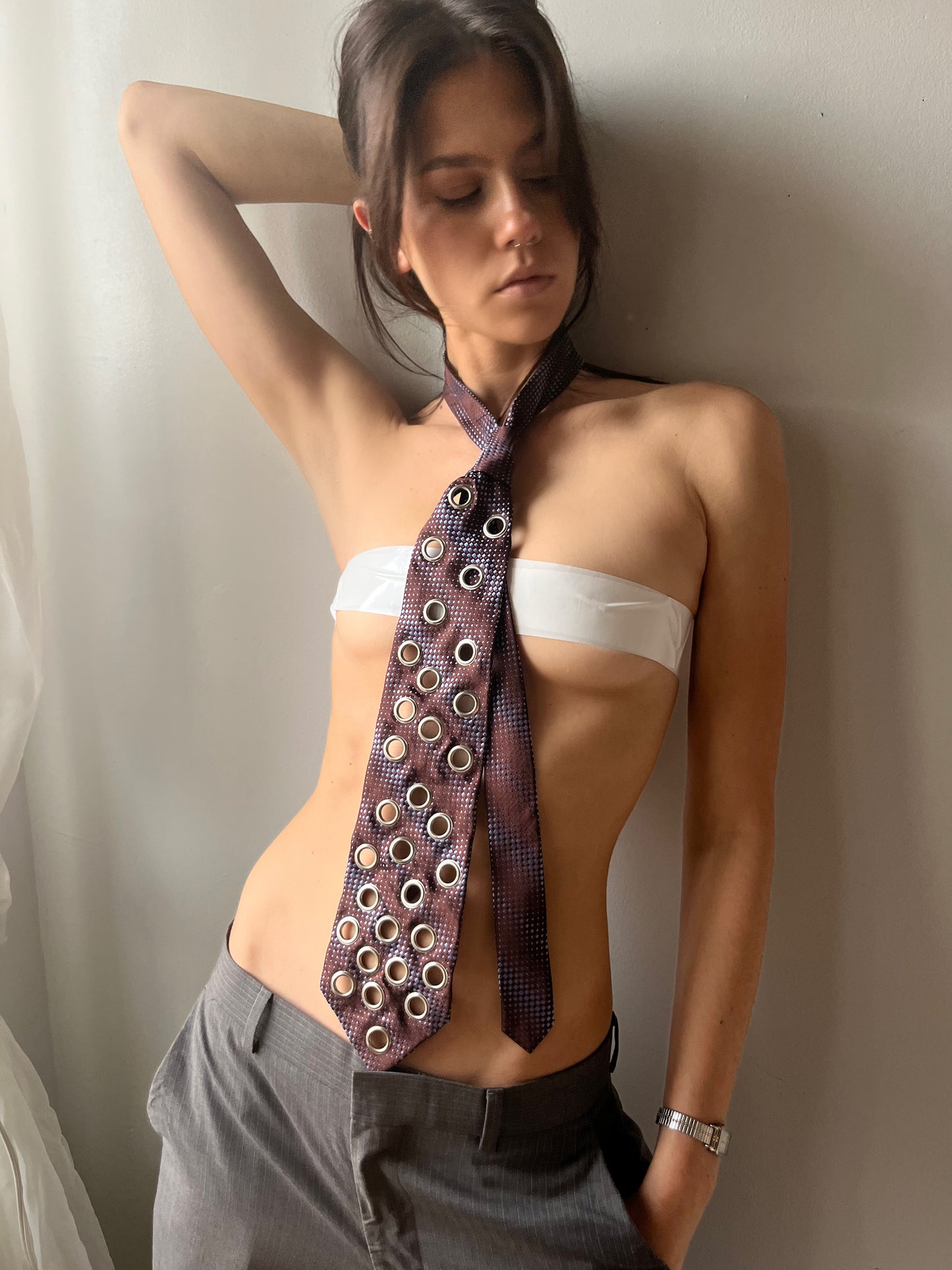 EYELET TIE 6
