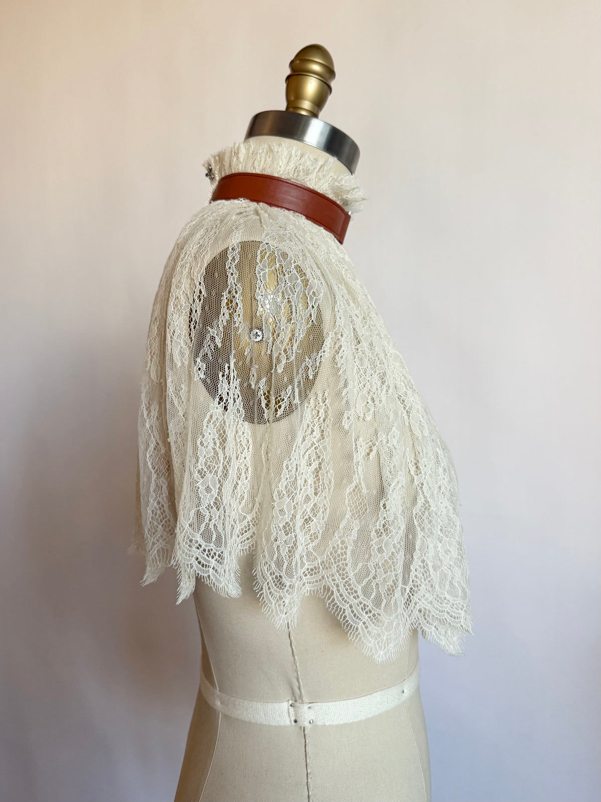"THE BREAKDOWN" CAPELET