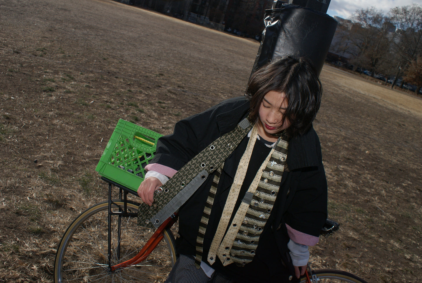 BUTTERFLY FEEL EYELET TIE