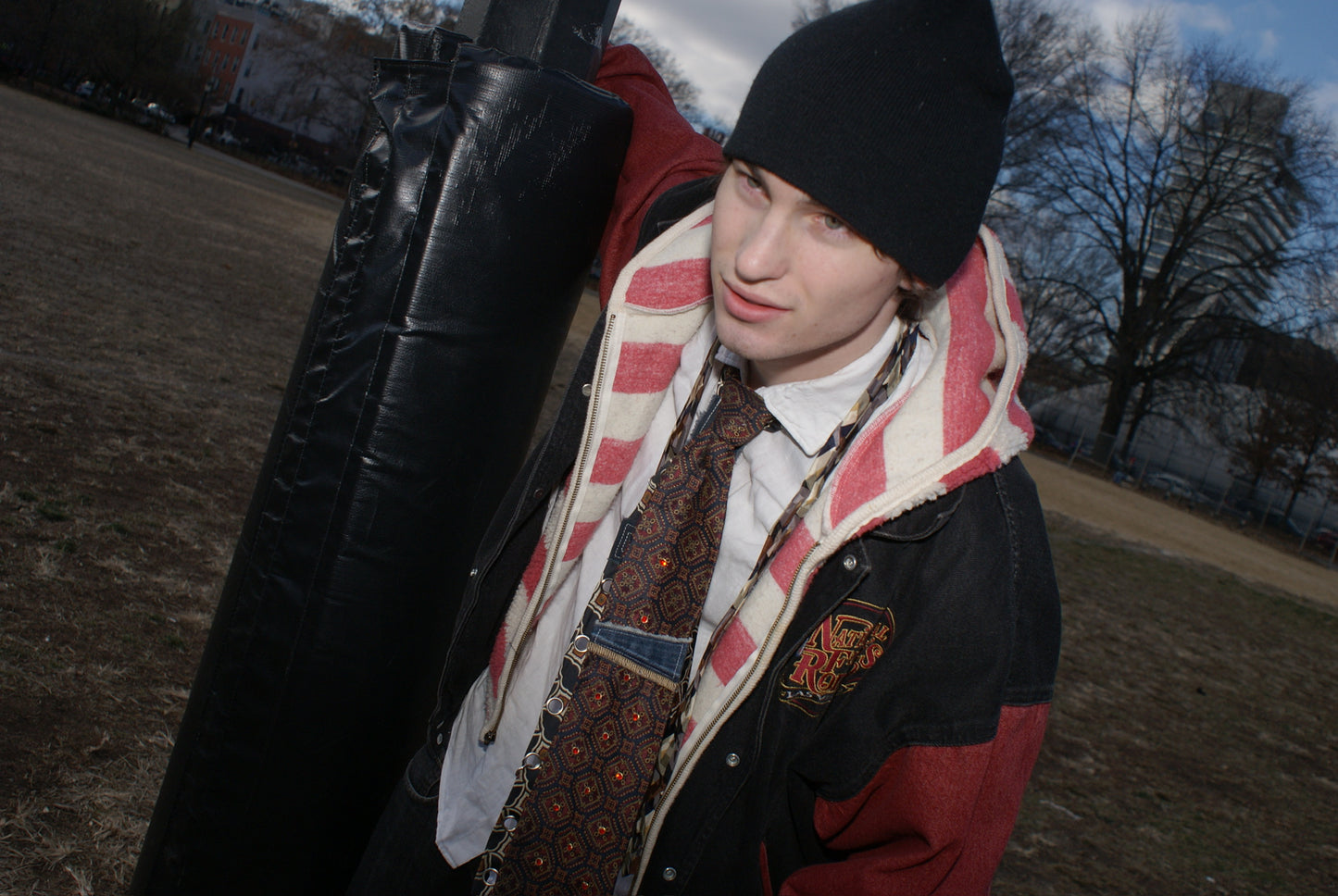 RUBY RED CRYSTAL TIE