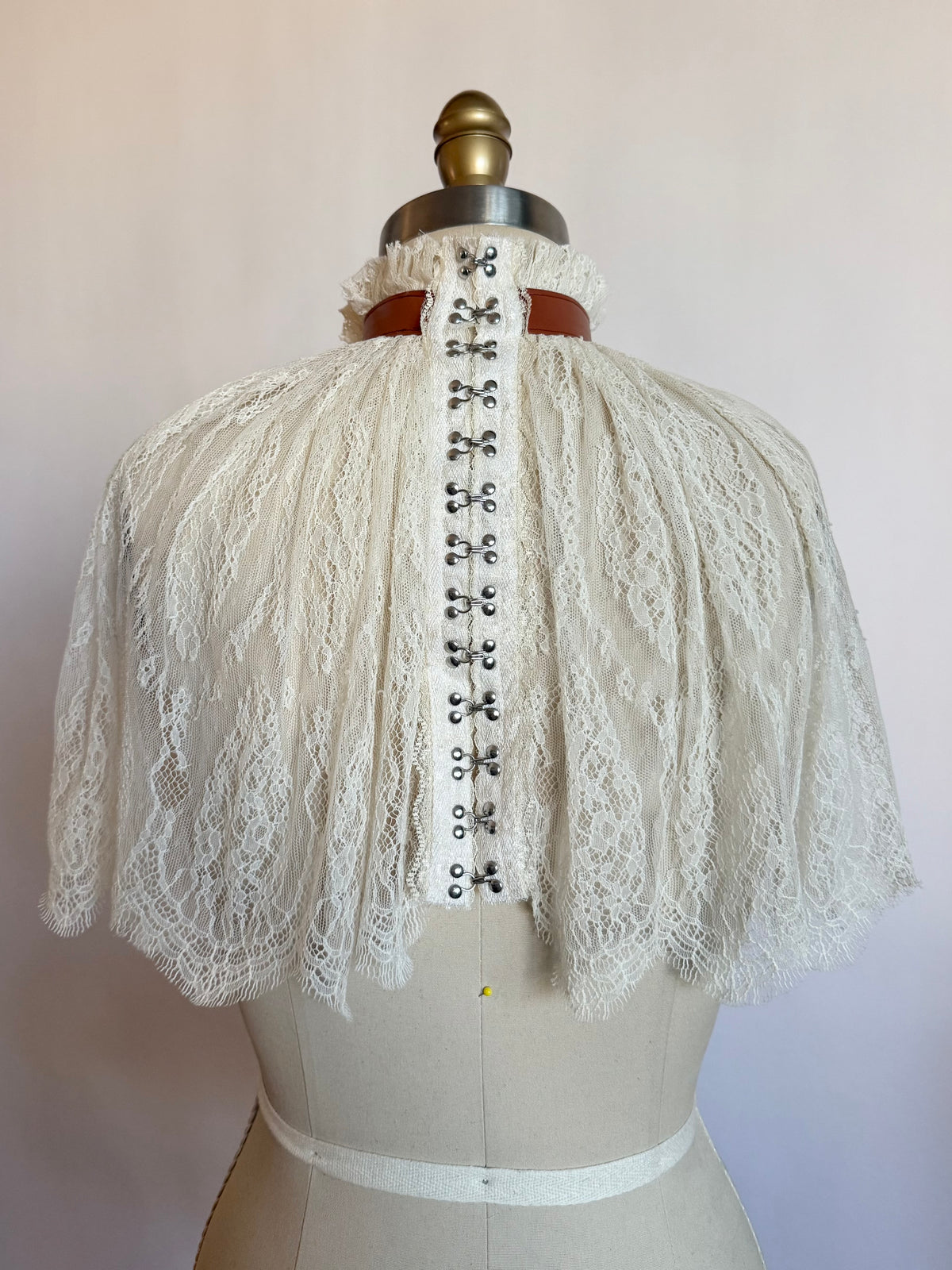 "THE BREAKDOWN" CAPELET