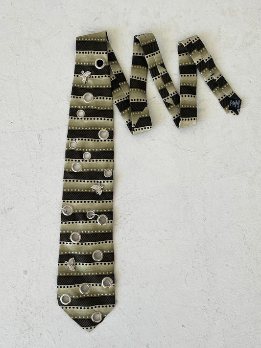 BUTTERFLY FEEL EYELET TIE