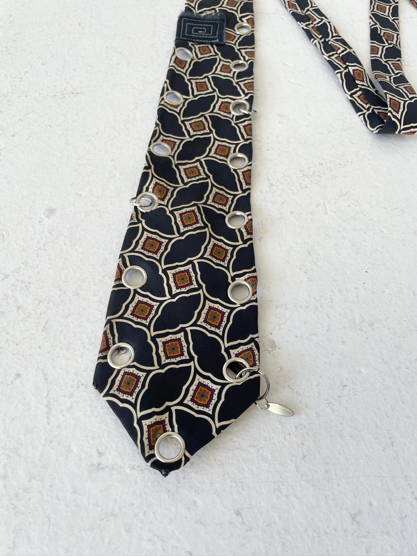 NEW NAVY EYELET TIE