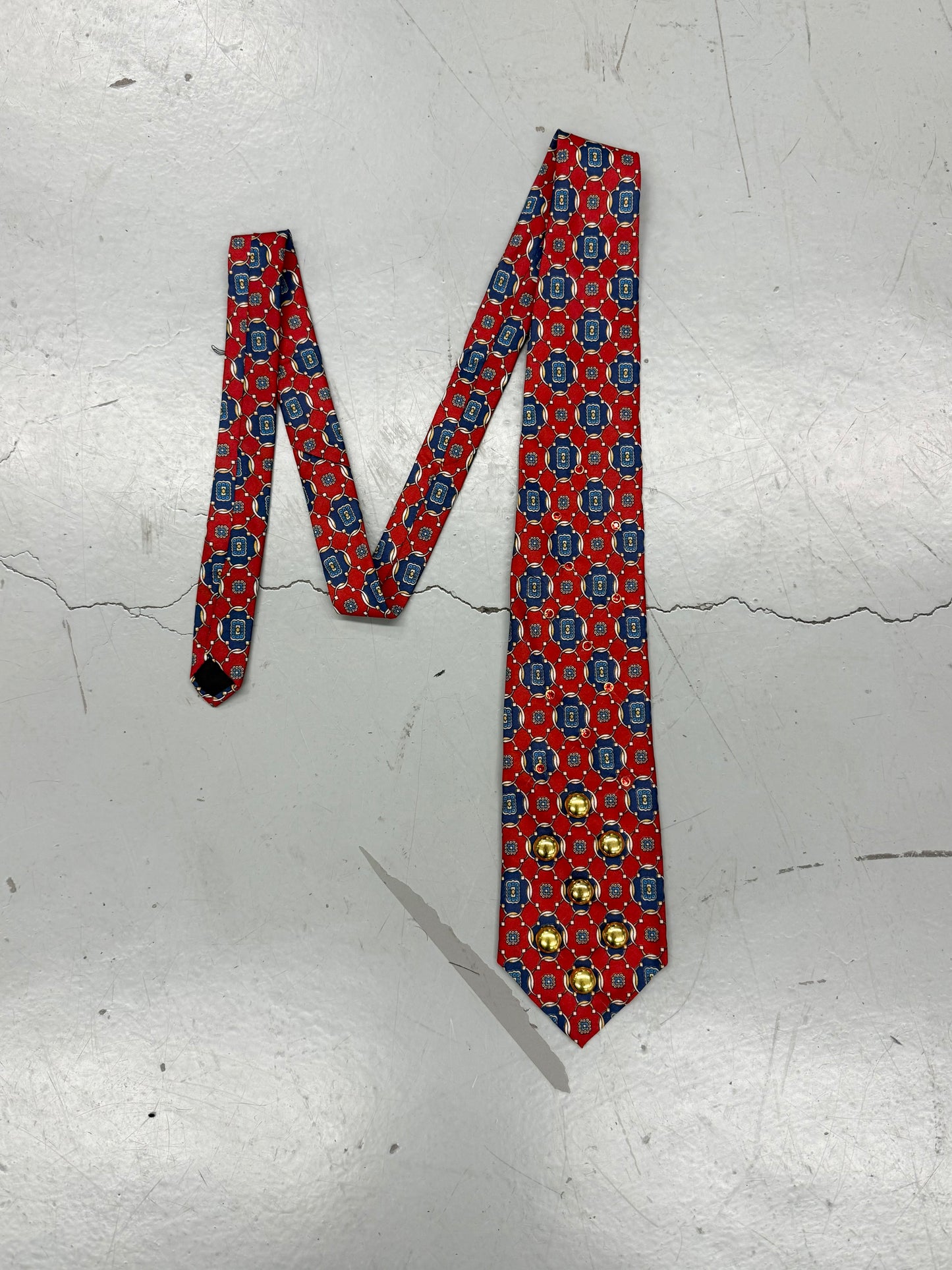 TOTAL STUD TIE